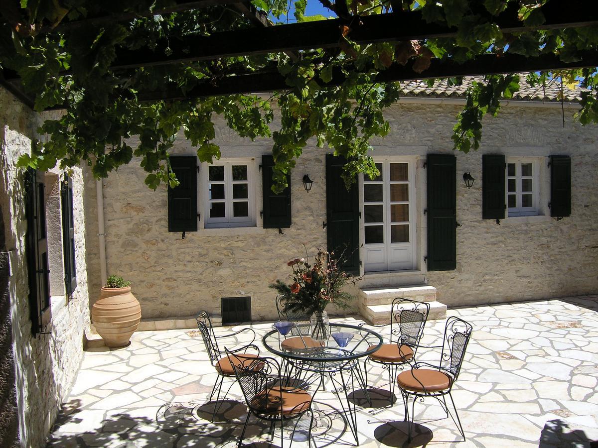 Traditional Stone Villa Olympia Viggla Exterior foto